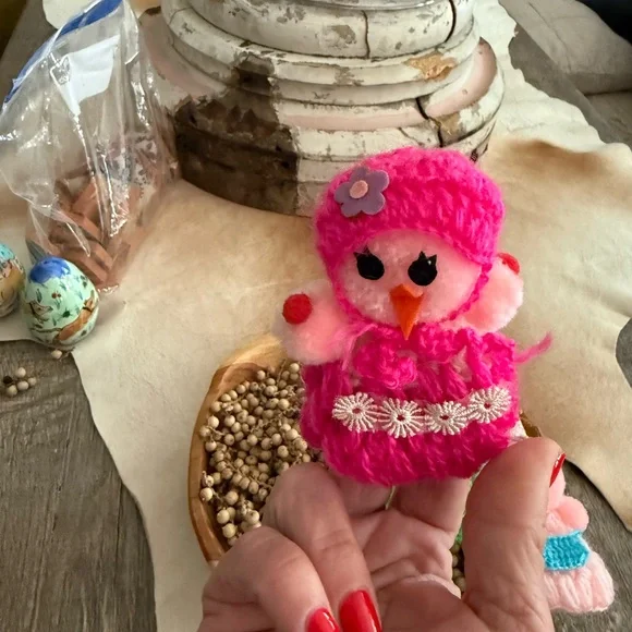 Vintage Handmade Easter Chick & Bunny Trio Finger Puppets Easter Home Decor - Picture 9 of 10